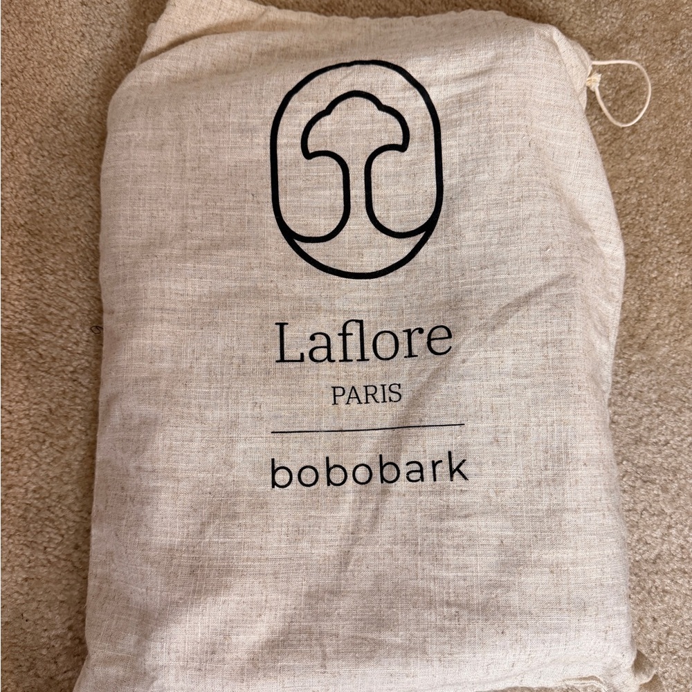 Laflore Paris Bobobark Backpack in Cherry Red - Picture 10 of 11